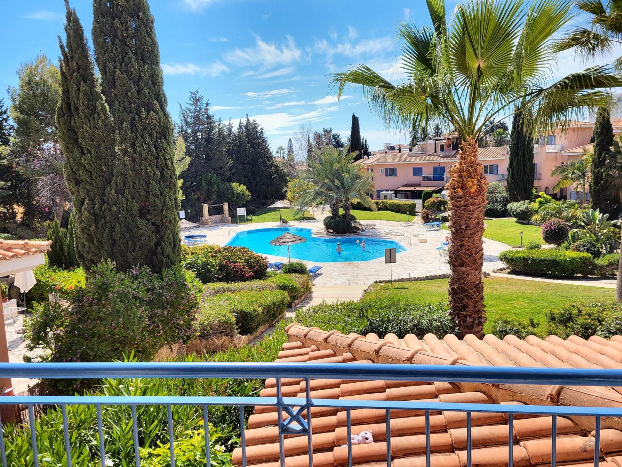 Award-Winning 3-Bedroom Apartment Near Beach Paphos 外观 照片